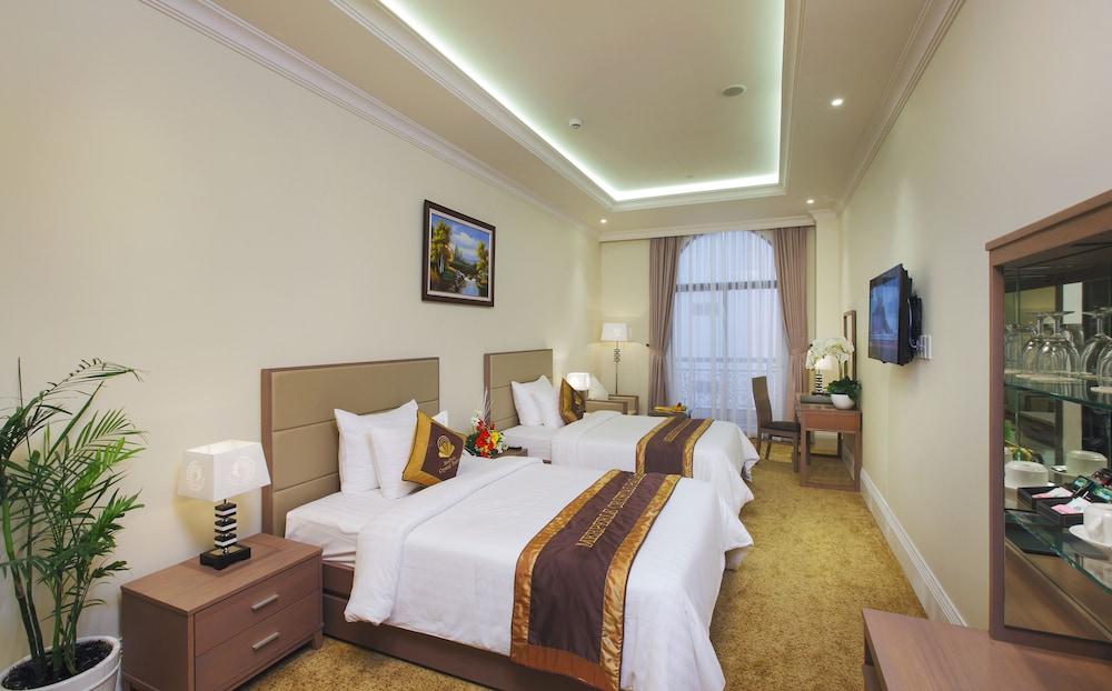 Khách sạn Merperle Crystal Palace TP. Hồ Chí Minh