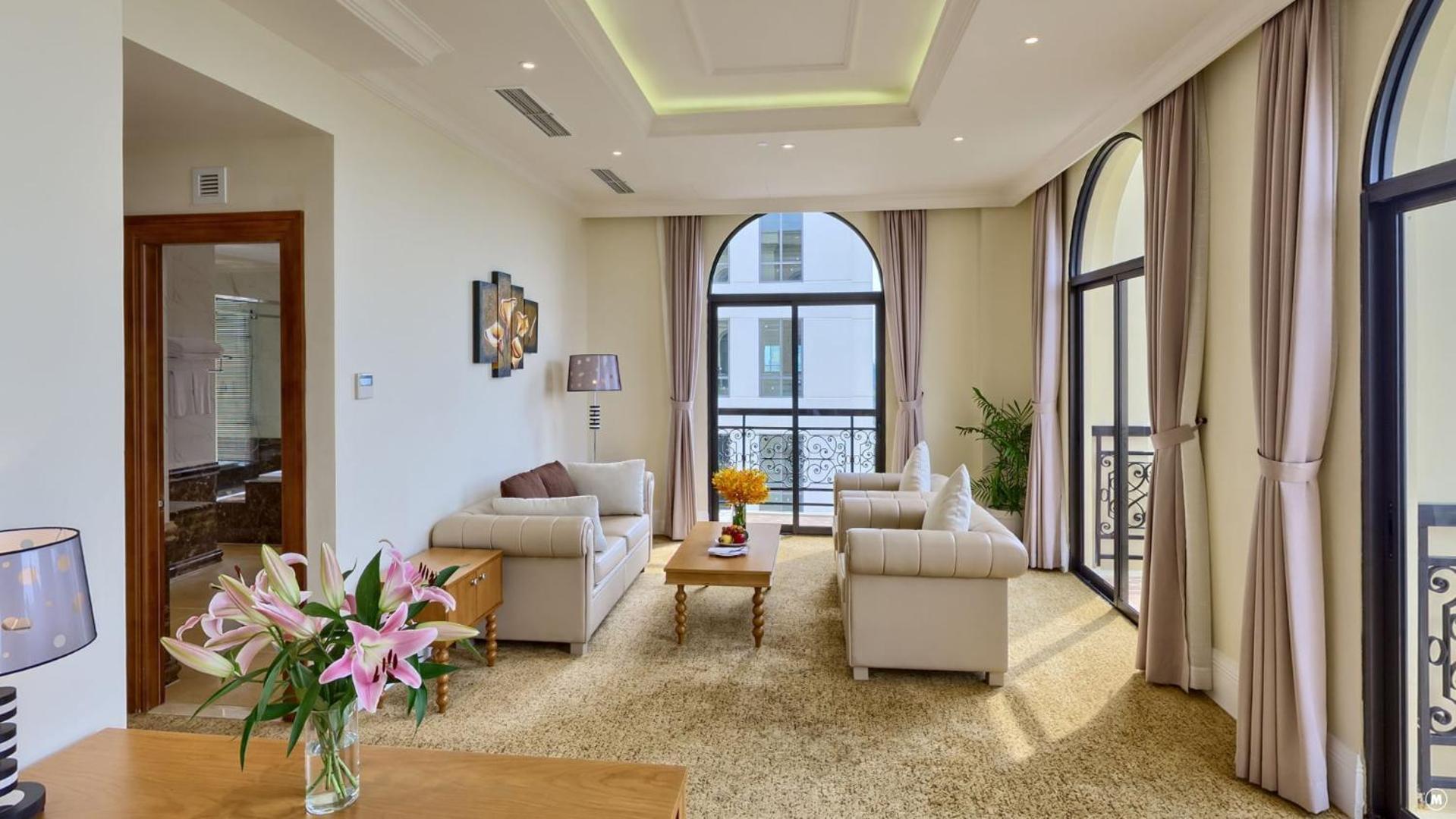 Merperle Crystal Palace Khách sạn 4*